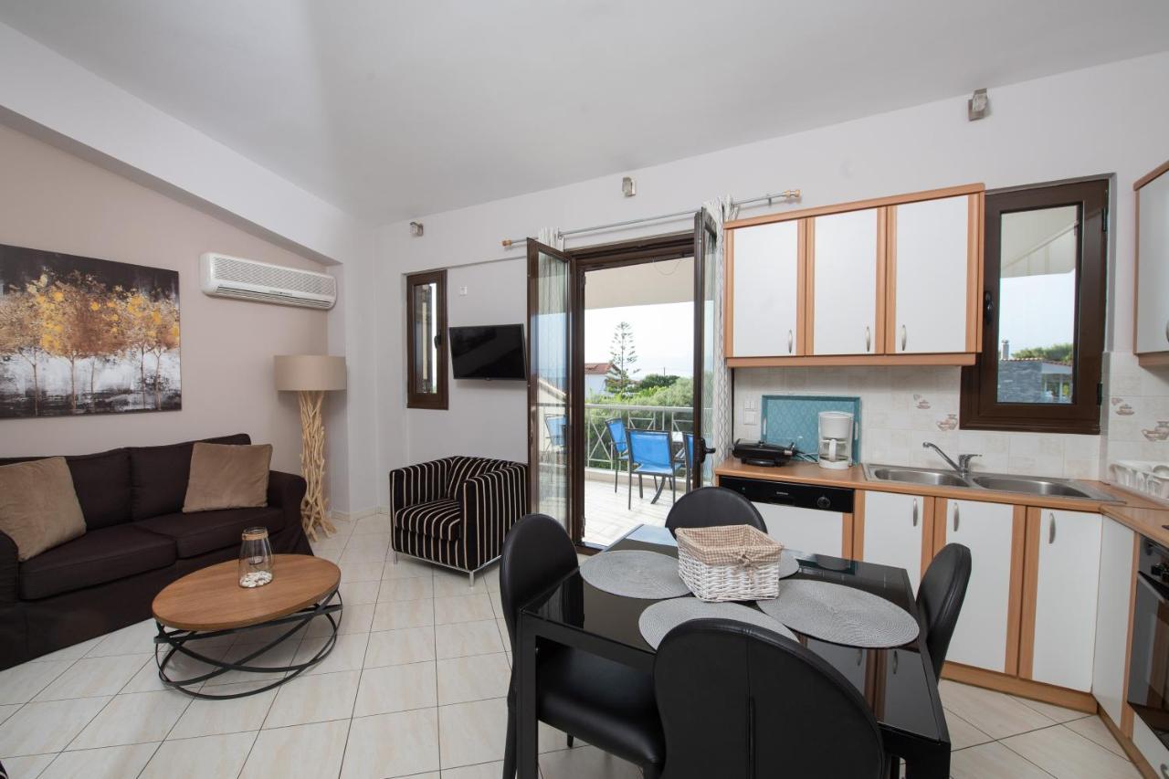 Punda 4 Seasons Apartment Diakopto Bagian luar foto