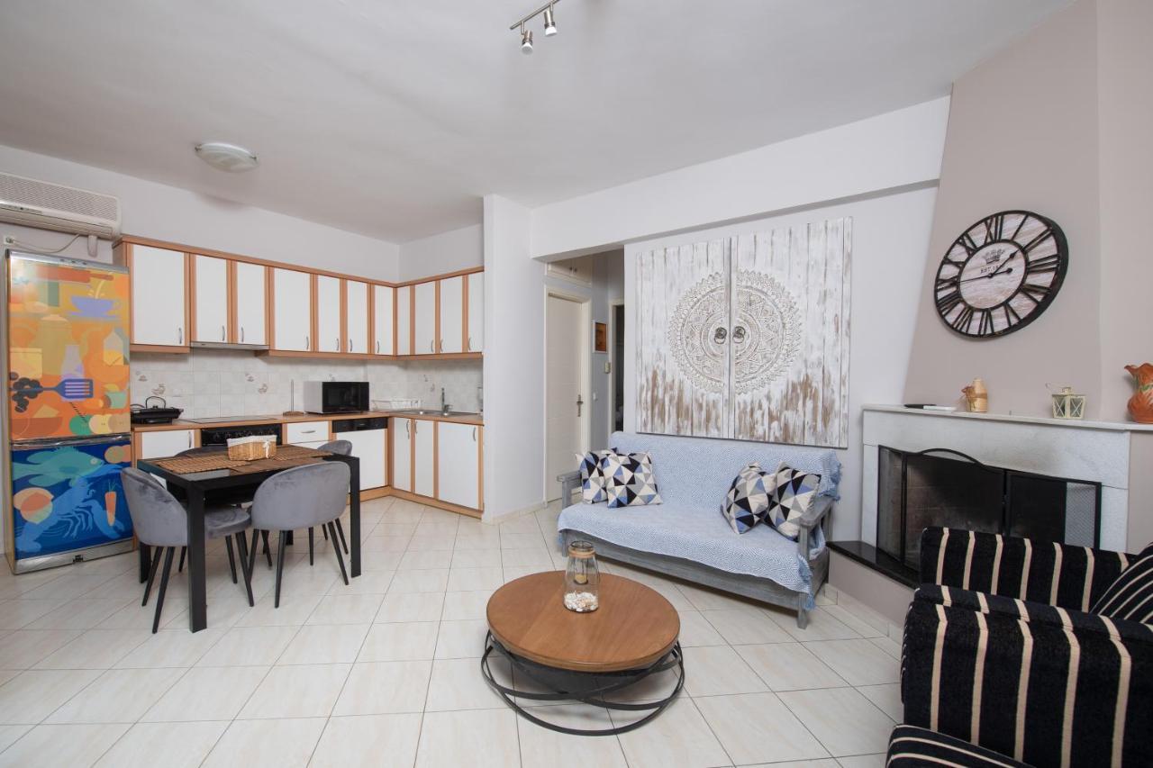 Punda 4 Seasons Apartment Diakopto Bagian luar foto