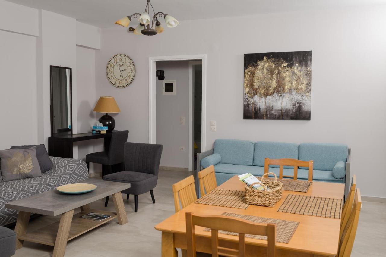 Punda 4 Seasons Apartment Diakopto Bagian luar foto